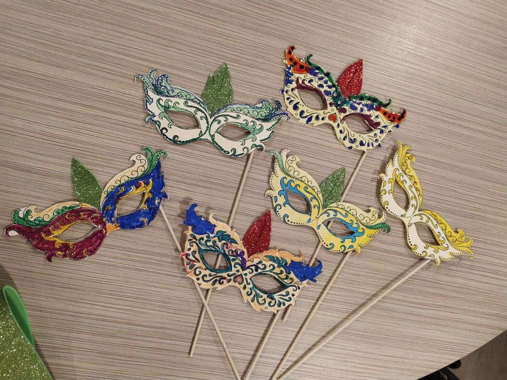 TALLER DE MASCARAS DE CARNAVAL