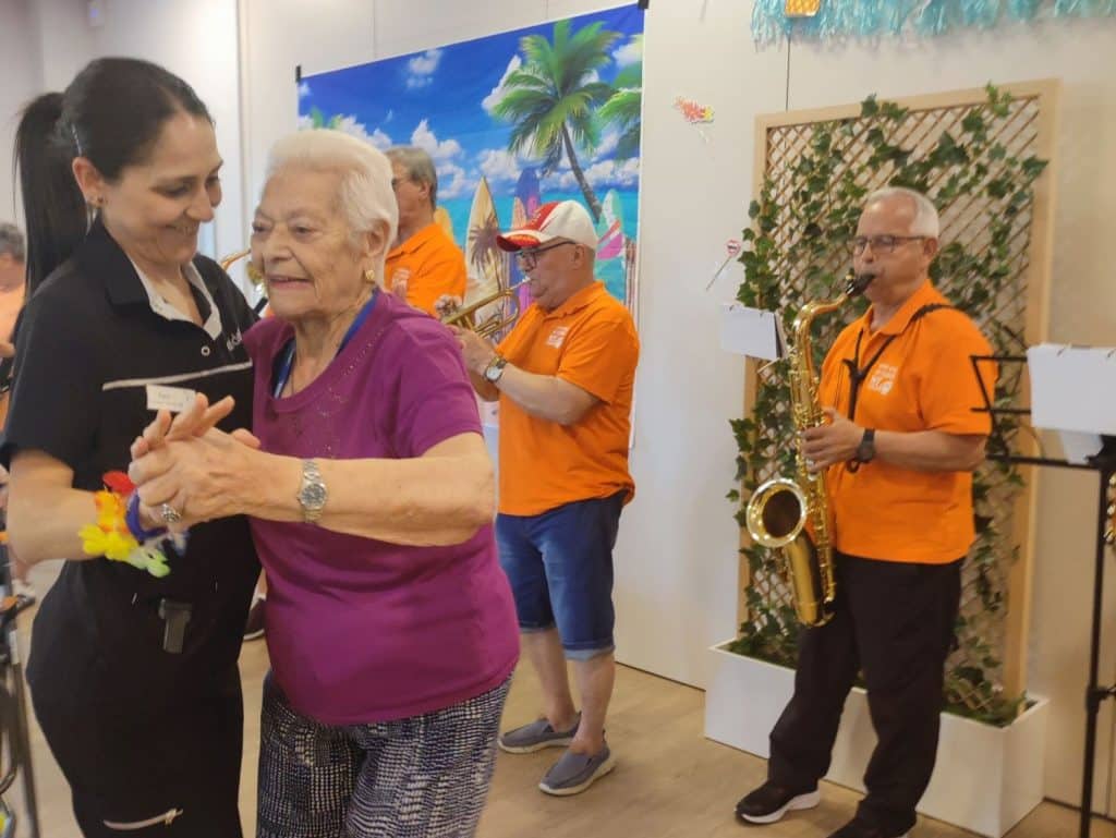 ACTUACION DE CHARANGA